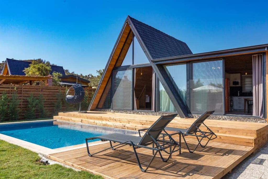 פאטהיה Villa Zeytin Havuzlu Jakuzili מראה חיצוני תמונה